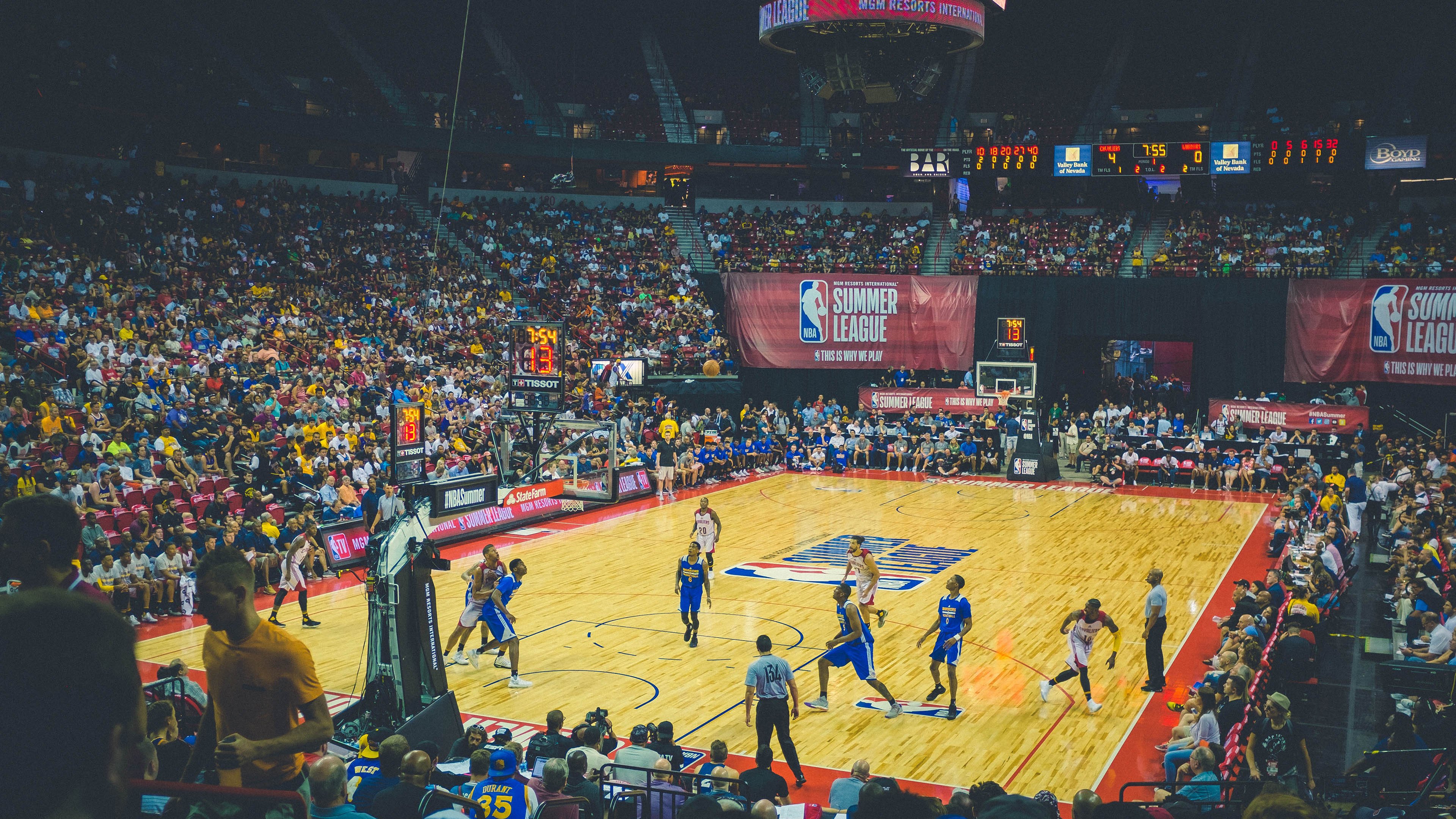 当英超豪门空降NBA，一场荒诞错位下的冠军猜想